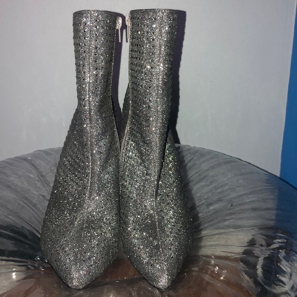 Point toe heels - Picture 5 of 8